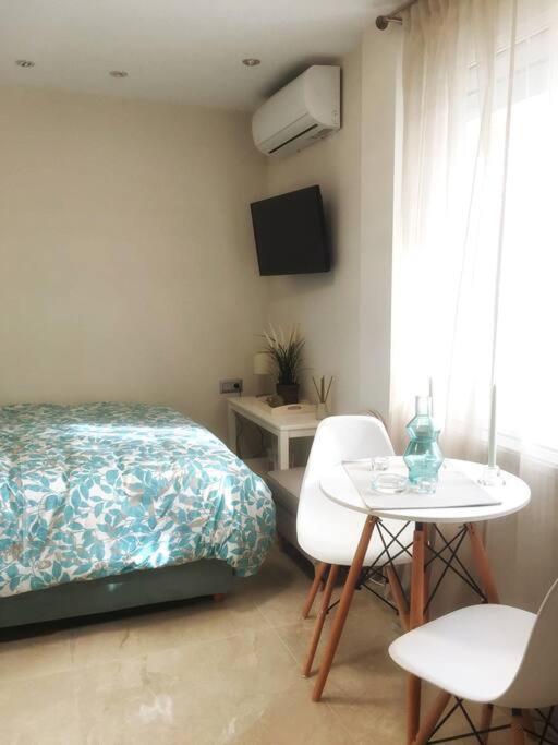 Emerald Mini Suite:Your Deluxe Studio In Kalamaria Thessaloniki Buitenkant foto